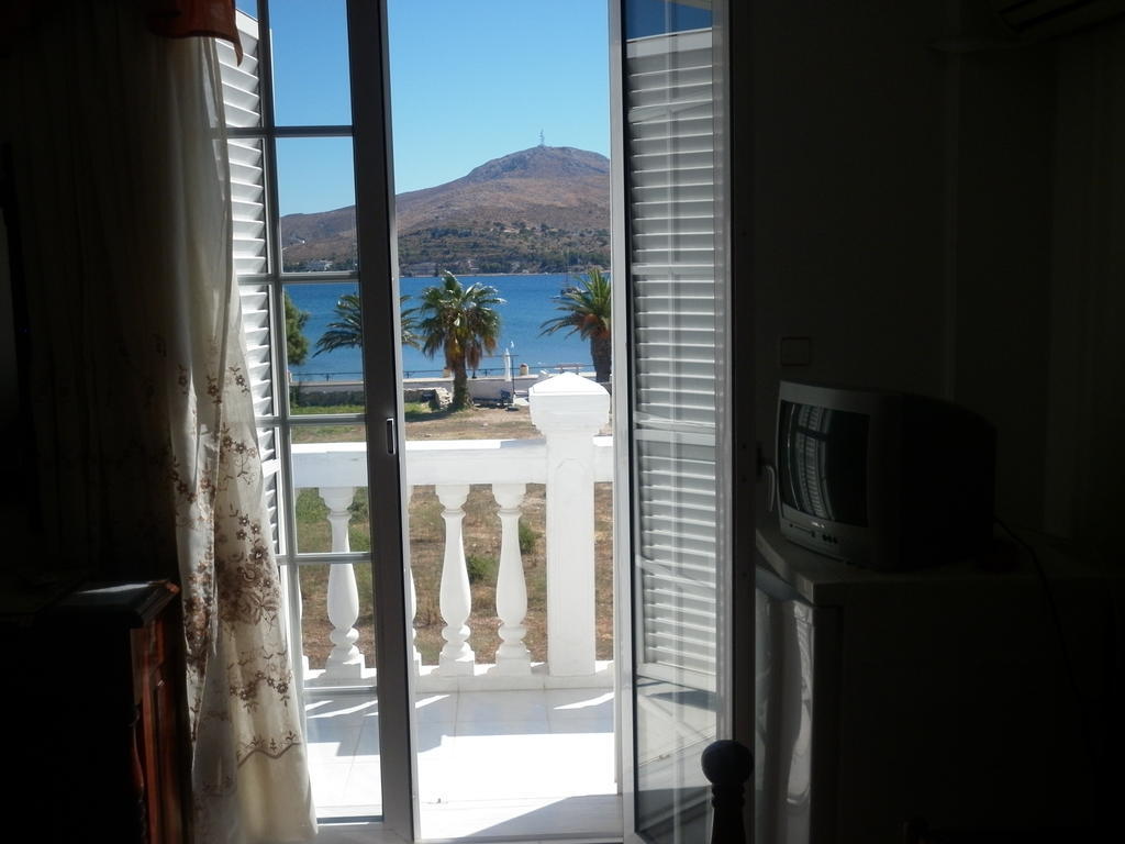 Miramare Hotel Lakkíon Esterno foto